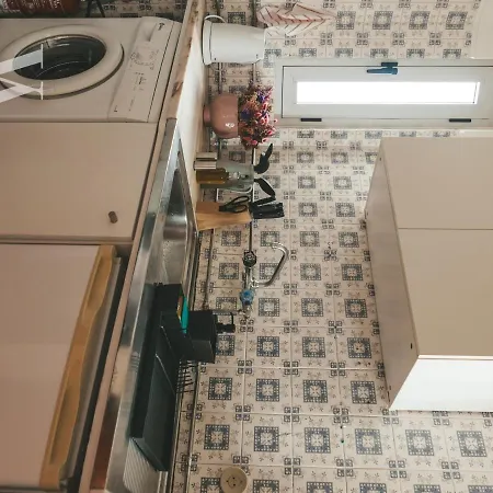 Remarkable 1-bed In Apartamento Oporto